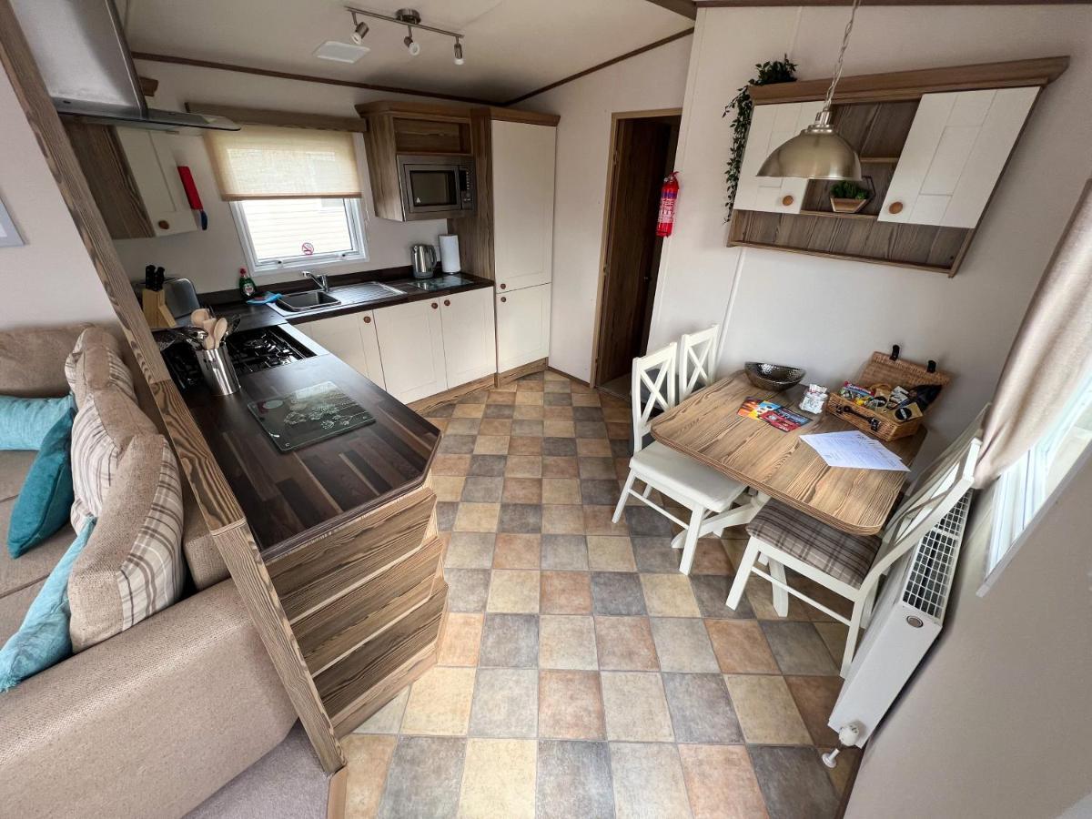 Althea, White Horse, Seal Bay Holiday home Selsey